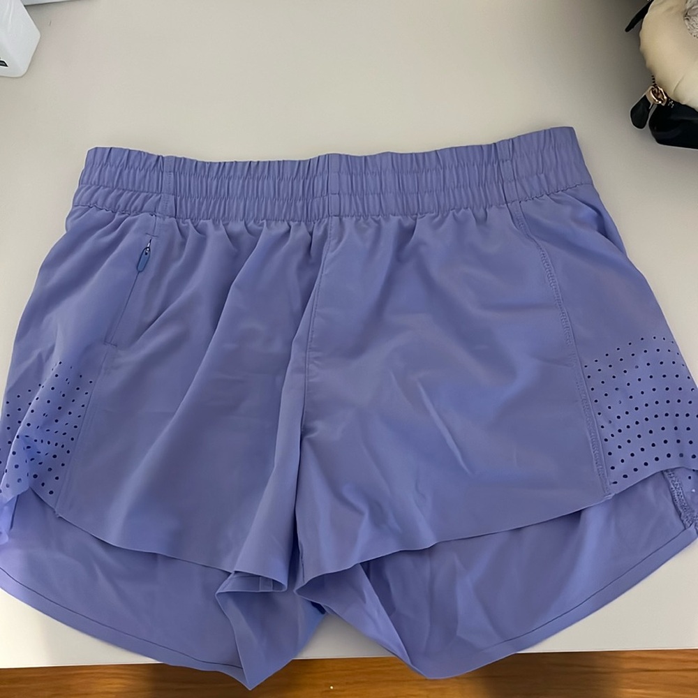 Athleta hustle 3” shorts